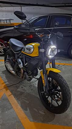 DUCATI SCRAMBLER ICON 